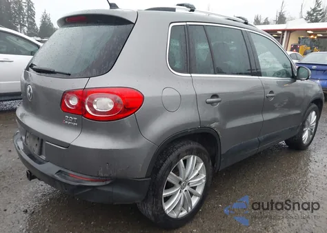 2009 Volkswagen Tiguan Sel из США, поврежденный, VIN WVGBV75N09W528151